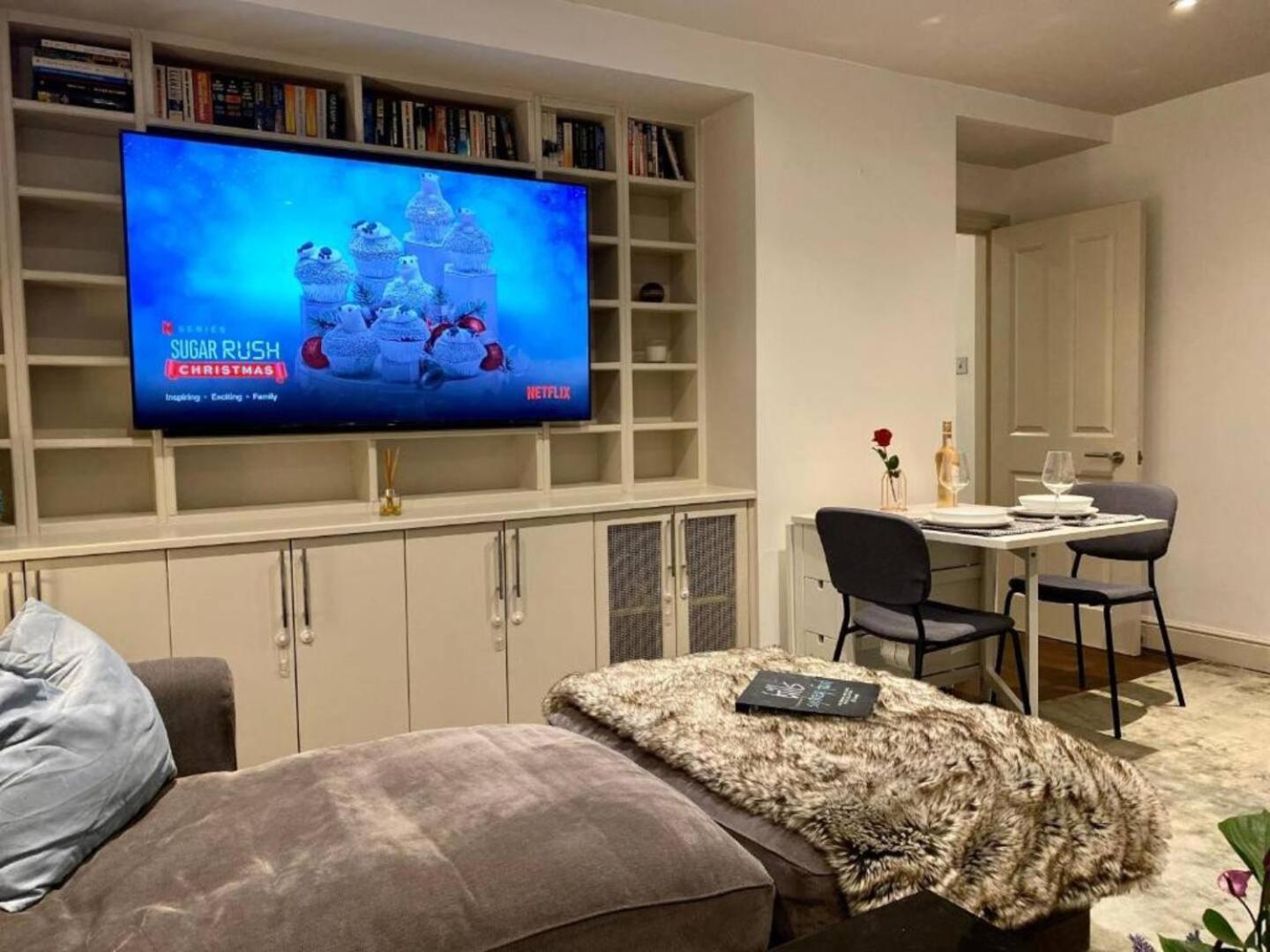 Niru Experience Hidden Gem In Chelsea 2Bd 2Ba Apartment London Luaran gambar