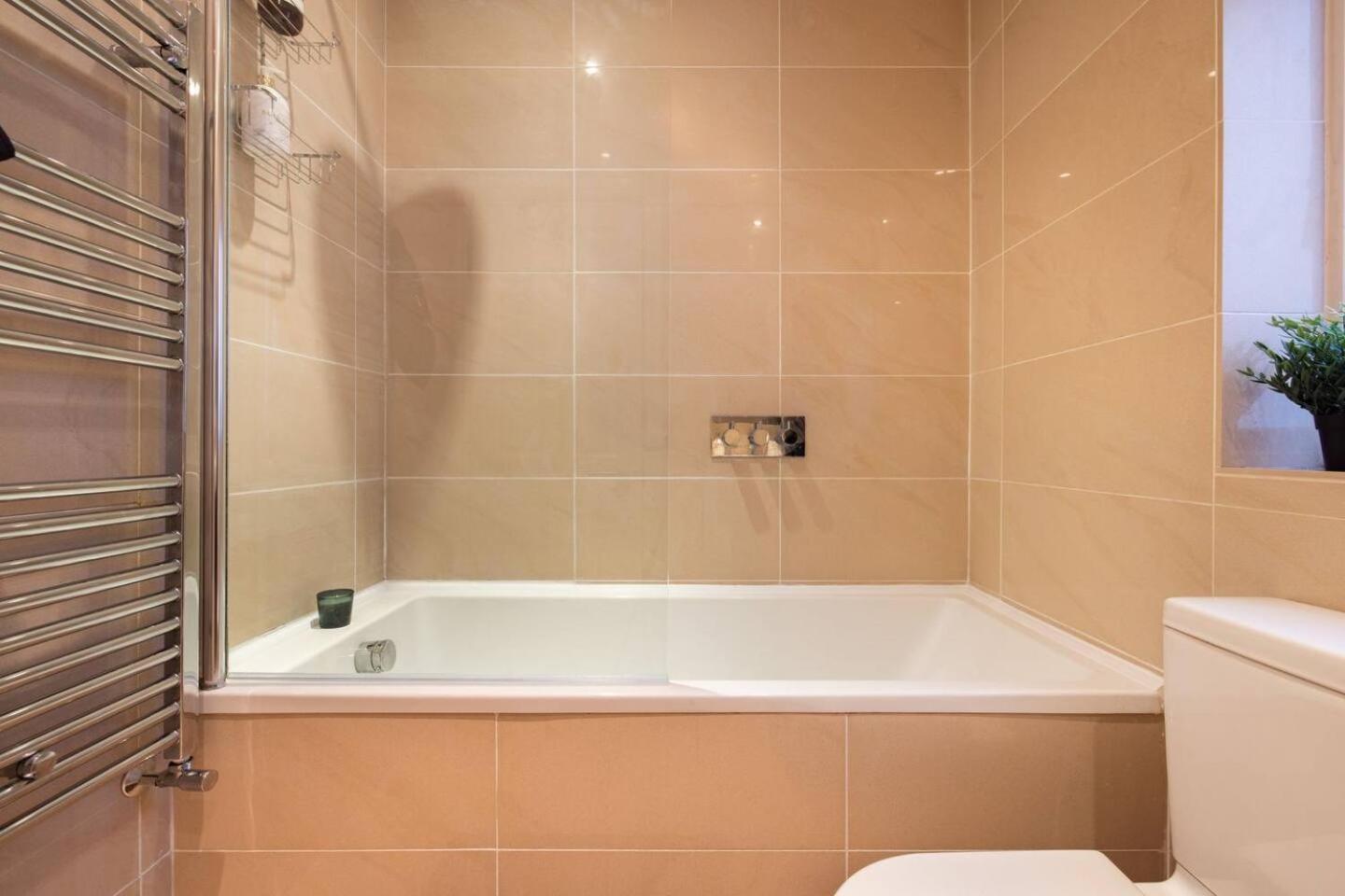 Niru Experience Hidden Gem In Chelsea 2Bd 2Ba Apartment London Luaran gambar