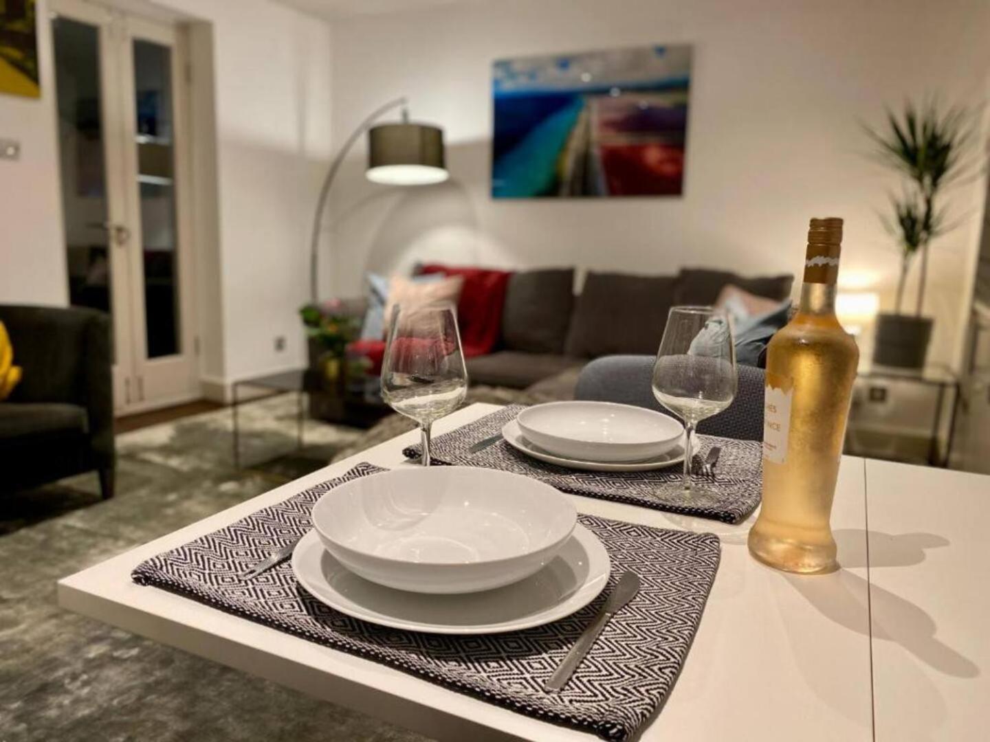 Niru Experience Hidden Gem In Chelsea 2Bd 2Ba Apartment London Luaran gambar